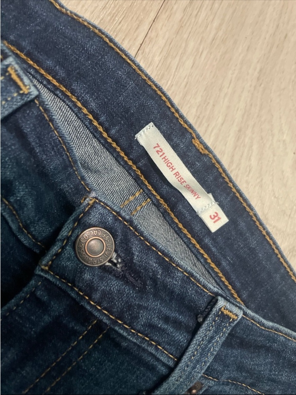 Levi's Women's Straight Leg Jeans - Dark Blue Denim - Picture 2 of 3